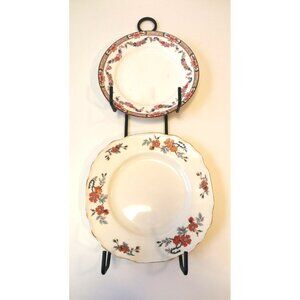 Vintage Wall Hanger with two Beautiful Vintage Plates